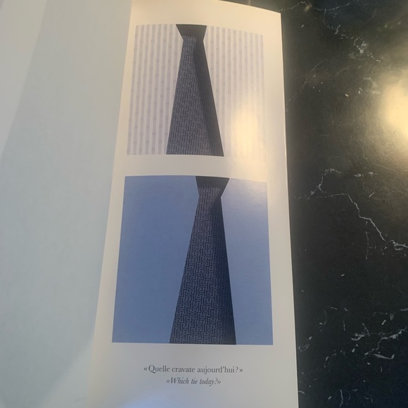 HERMES THE TIE BOOKLET - Picture 7 of 12